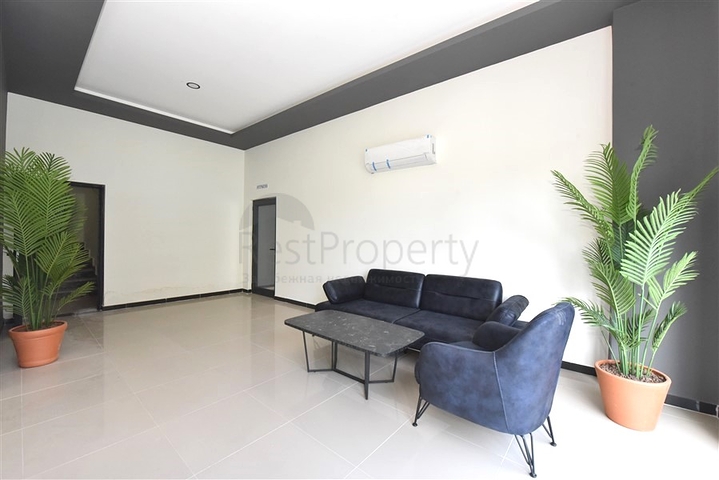 بنتهاوس 2+1 في منطقة كستل ، على بعد 350 متر فقط من البحر 