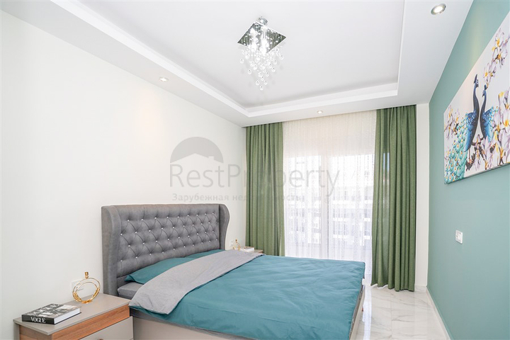 بنتهاوس 2+1 في منطقة كستل ، على بعد 350 متر فقط من البحر 