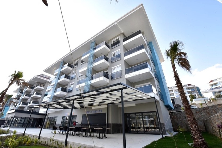 بنتهاوس 2+1 في منطقة كستل ، على بعد 350 متر فقط من البحر 