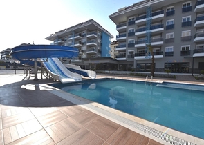 بنتهاوس 2+1 في منطقة كستل ، على بعد 350 متر فقط من البحر 