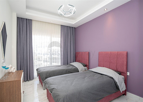 بنتهاوس 2+1 في منطقة كستل ، على بعد 350 متر فقط من البحر 