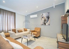 بنتهاوس 2+1 في منطقة كستل ، على بعد 350 متر فقط من البحر 