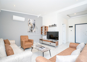 بنتهاوس 2+1 في منطقة كستل ، على بعد 350 متر فقط من البحر 