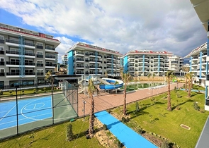 بنتهاوس 2+1 في منطقة كستل ، على بعد 350 متر فقط من البحر 