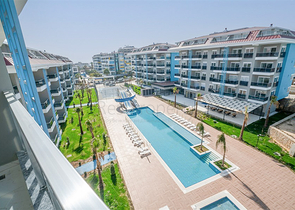 بنتهاوس 2+1 في منطقة كستل ، على بعد 350 متر فقط من البحر 