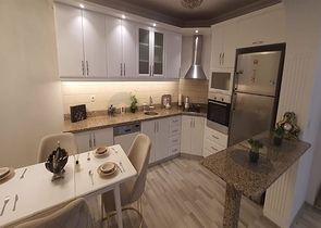 شقة فاخرة 3 + 1 في منطقة محمودلار الشعبية