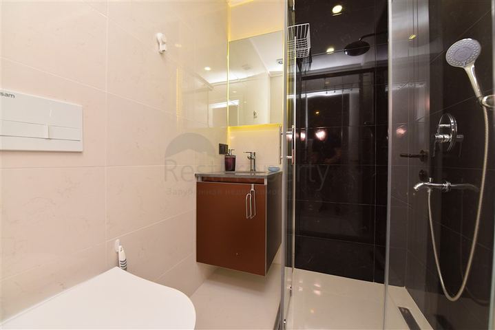 شقة 2+1 مع غرفة تخزين في منطقة محمودلار