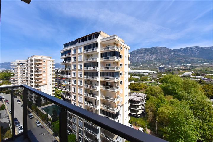 شقة 2+1 مع غرفة تخزين في منطقة محمودلار