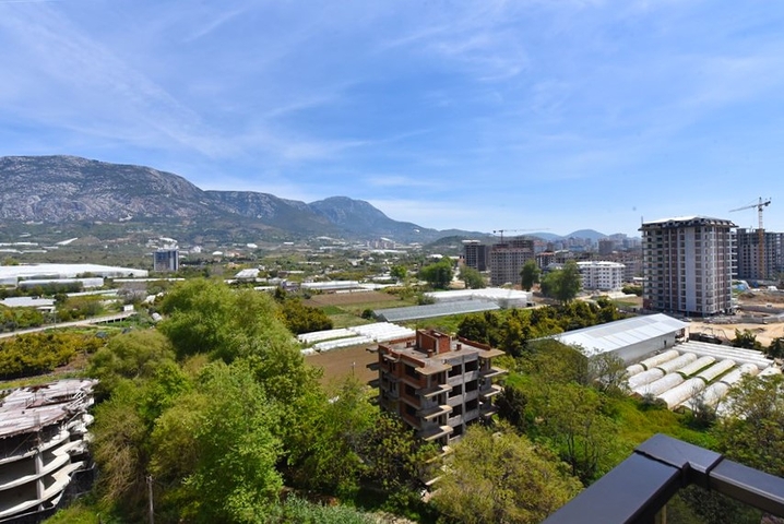 شقة 2+1 مع غرفة تخزين في منطقة محمودلار