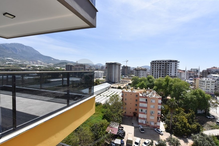 شقة 2+1 مع غرفة تخزين في منطقة محمودلار