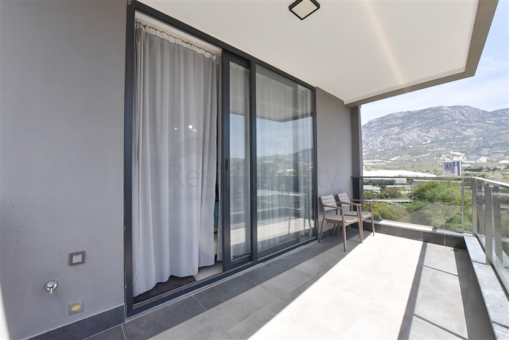 شقة 2+1 مع غرفة تخزين في منطقة محمودلار