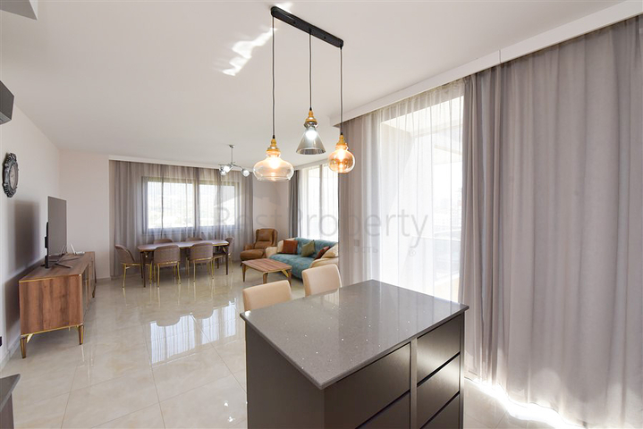 شقة 2+1 مع غرفة تخزين في منطقة محمودلار