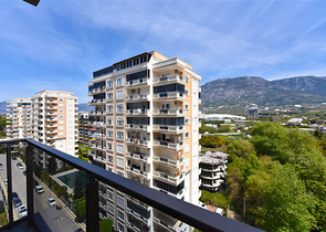 شقة 2+1 مع غرفة تخزين في منطقة محمودلار