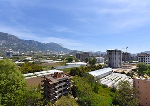 شقة 2+1 مع غرفة تخزين في منطقة محمودلار