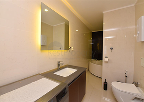 شقة 2+1 مع غرفة تخزين في منطقة محمودلار