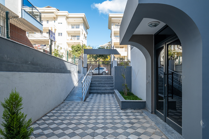 شقق من غرفتين في أوبا