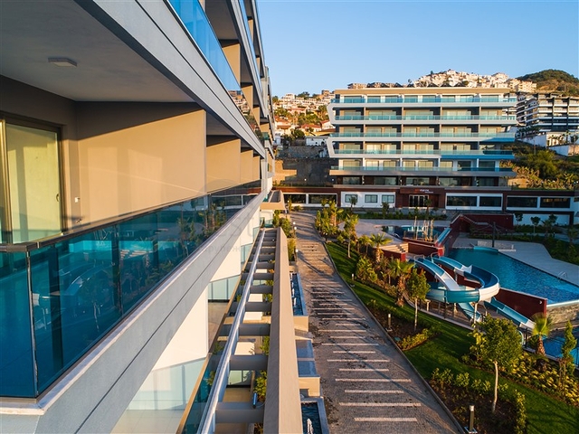 بنتهاوس 3 + 1 مع مسبح خاص على السطح في منطقة كارجيجاك