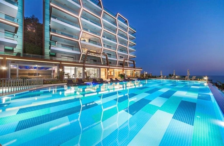 شقة مفروشة 1 + 1 مع إطلالة جميلة على البحر في منطقة كارجيجاك