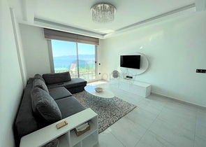 شقة مفروشة 1 + 1 مع إطلالة جميلة على البحر في منطقة كارجيجاك