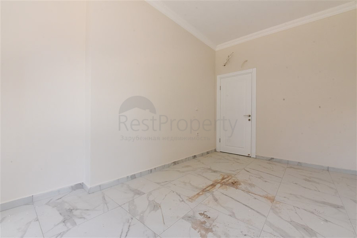 شقة 1+1 في مجمع جديد بدون بنية تحتية في منطقة محمودلار