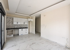 شقة 1+1 في مجمع جديد بدون بنية تحتية في منطقة محمودلار