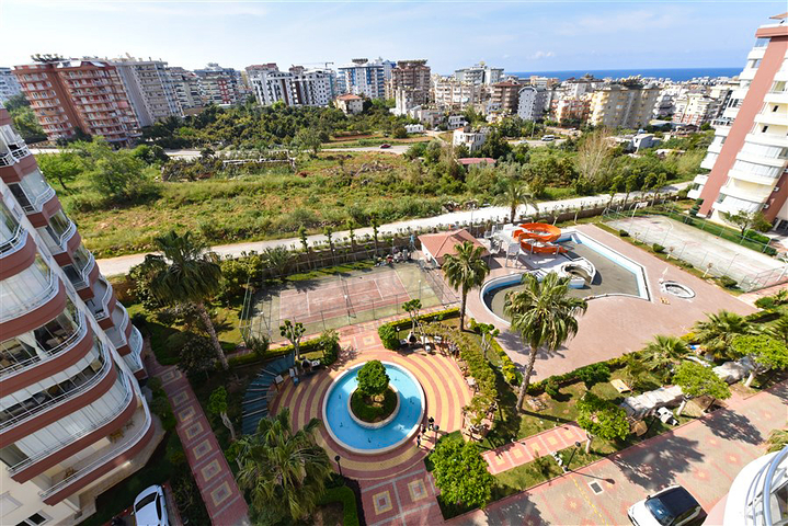 شقة كبيرة مطلة على البحر 2 + 1