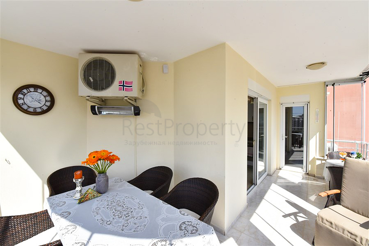 شقة كبيرة مطلة على البحر 2 + 1