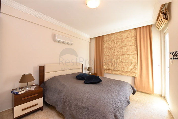 شقة كبيرة مطلة على البحر 2 + 1