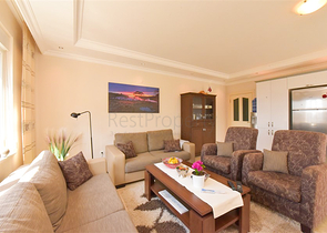 شقة كبيرة مطلة على البحر 2 + 1