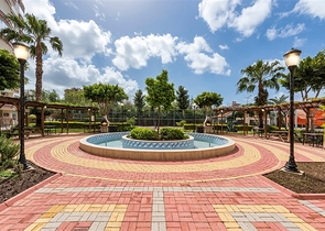 شقة كبيرة مطلة على البحر 2 + 1