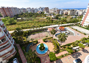 شقة كبيرة مطلة على البحر 2 + 1