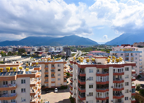 شقة كبيرة مطلة على البحر 2 + 1