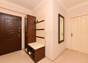 شقة كبيرة مطلة على البحر 2 + 1