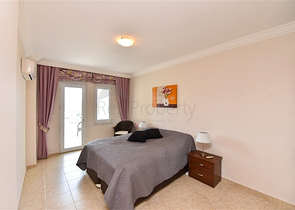 شقة كبيرة مطلة على البحر 2 + 1