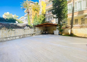 بنتهاوس واسع 2 + 1 في وسط ألانيا