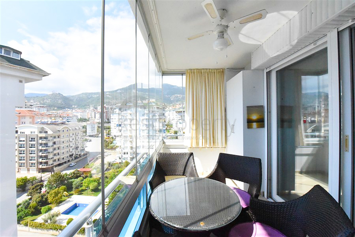 شقة 1 + 1 900 متر من البحر مع تصريح إقامة