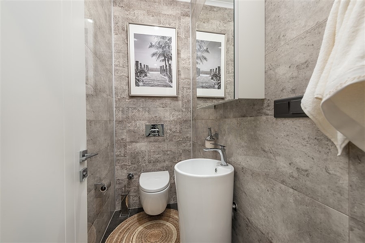 بنتهاوس فاخر مع إطلالات على البحر والقلعة من المالك 