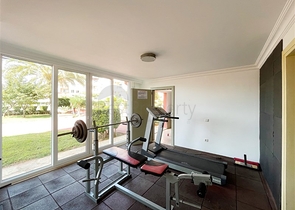 شقق فسيحة في وسط أوبا