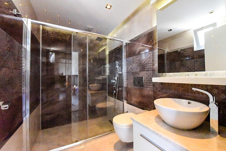 شقة فسيحة 2 + 1 في منطقة أوبا