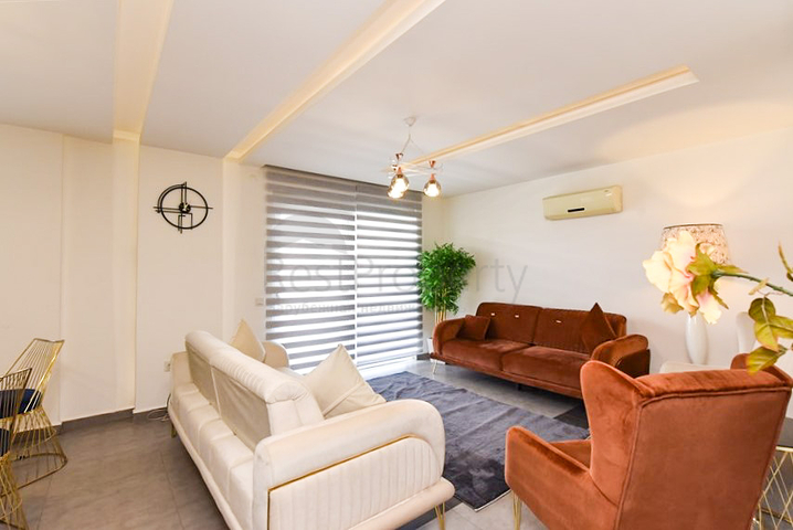 شقة فسيحة 2 + 1 في منطقة أوبا