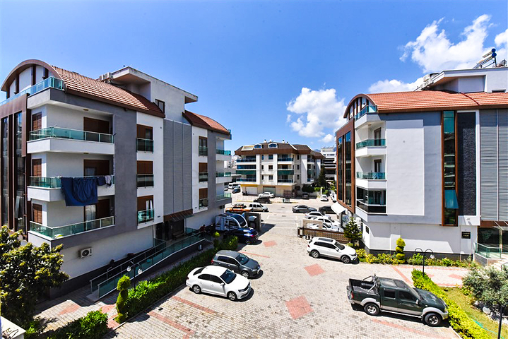 شقة فسيحة 2 + 1 في منطقة أوبا