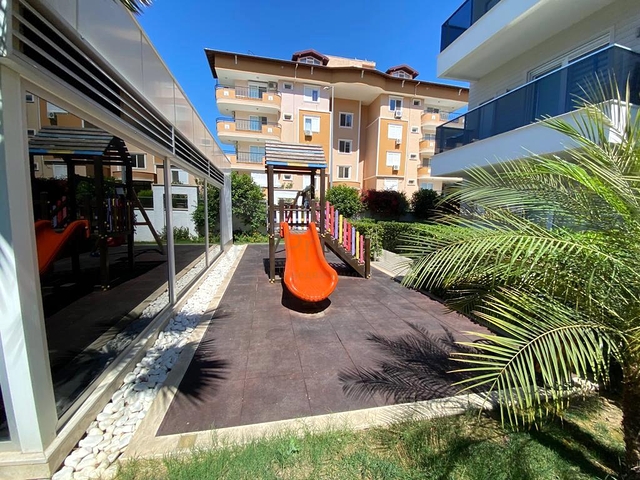 شقة فسيحة 2 + 1 في منطقة أوبا