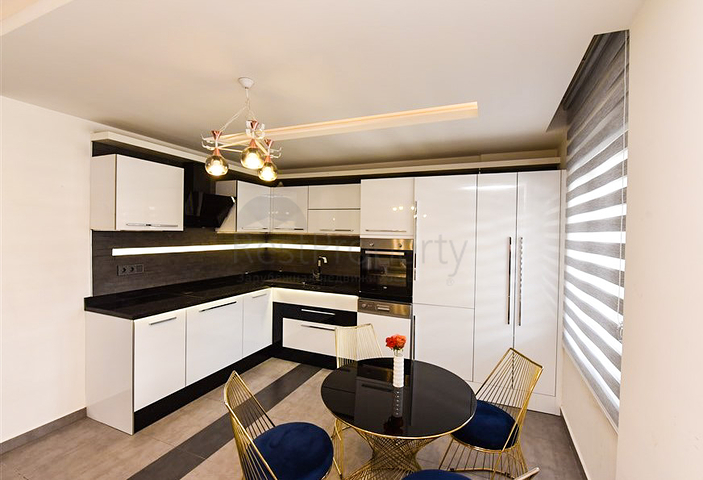 شقة فسيحة 2 + 1 في منطقة أوبا