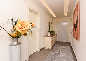 شقة فسيحة 2 + 1 في منطقة أوبا