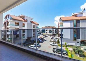 شقة فسيحة 2 + 1 في منطقة أوبا