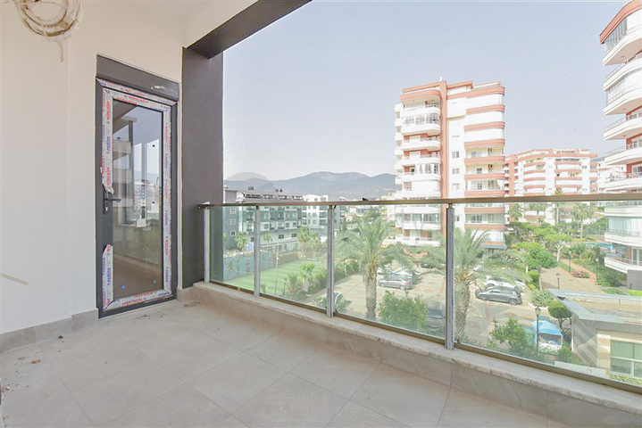 شقة 1+1 في مجمع جذاب في منطقة توسمور 