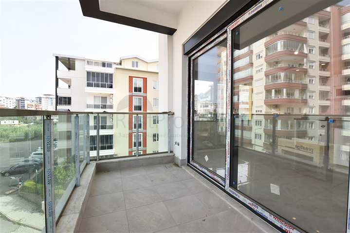 شقة 1+1 في مجمع جذاب في منطقة توسمور 