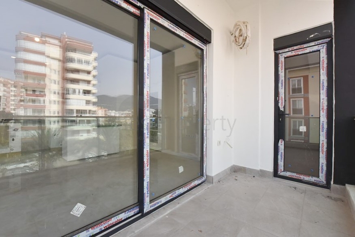 شقة 1+1 في مجمع جذاب في منطقة توسمور 