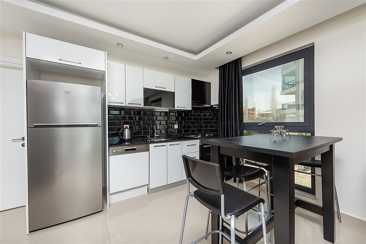 استوديو واسع في مجمع أفسالارا الشهير   