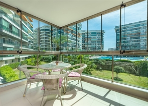 استوديو واسع في مجمع أفسالارا الشهير   